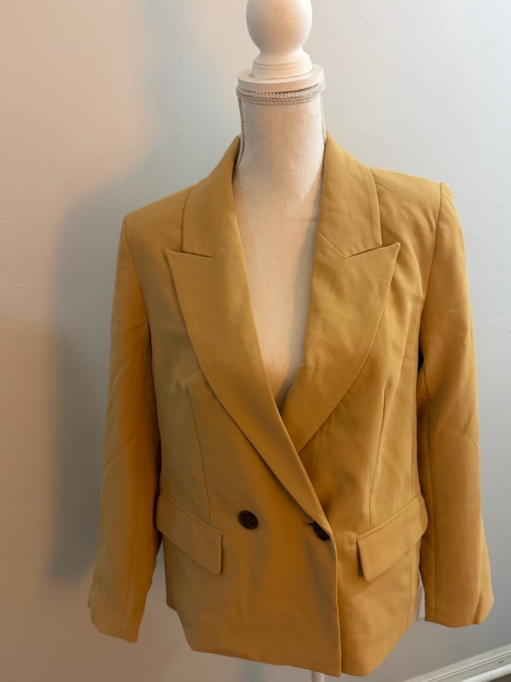 Double-Breasted Women’s Blazer Jacket - tan